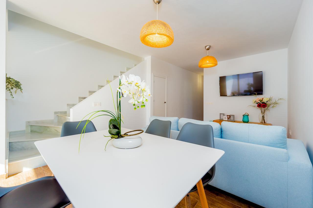 Apartamentos El Abuelo ตอร์เรเวียคา ภายนอก รูปภาพ